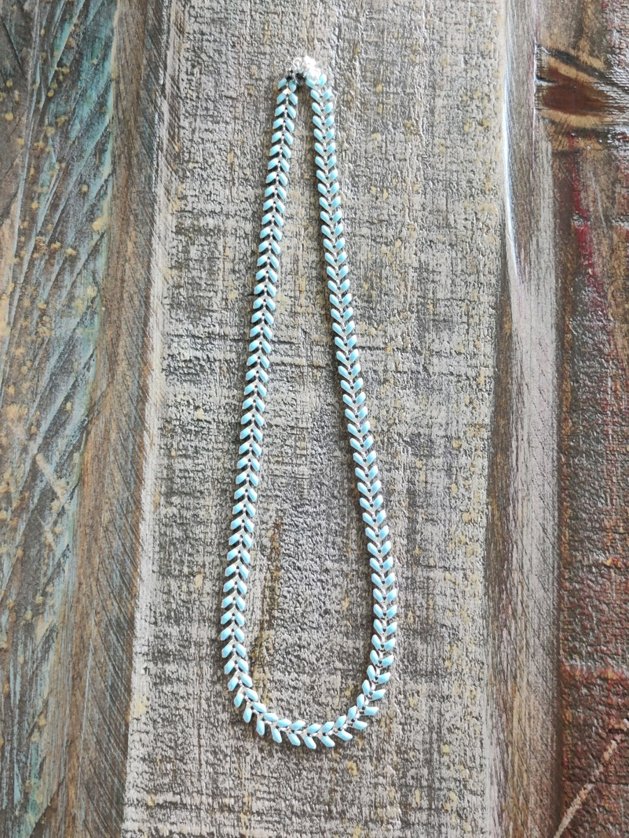 Light blue silver ivy necklace