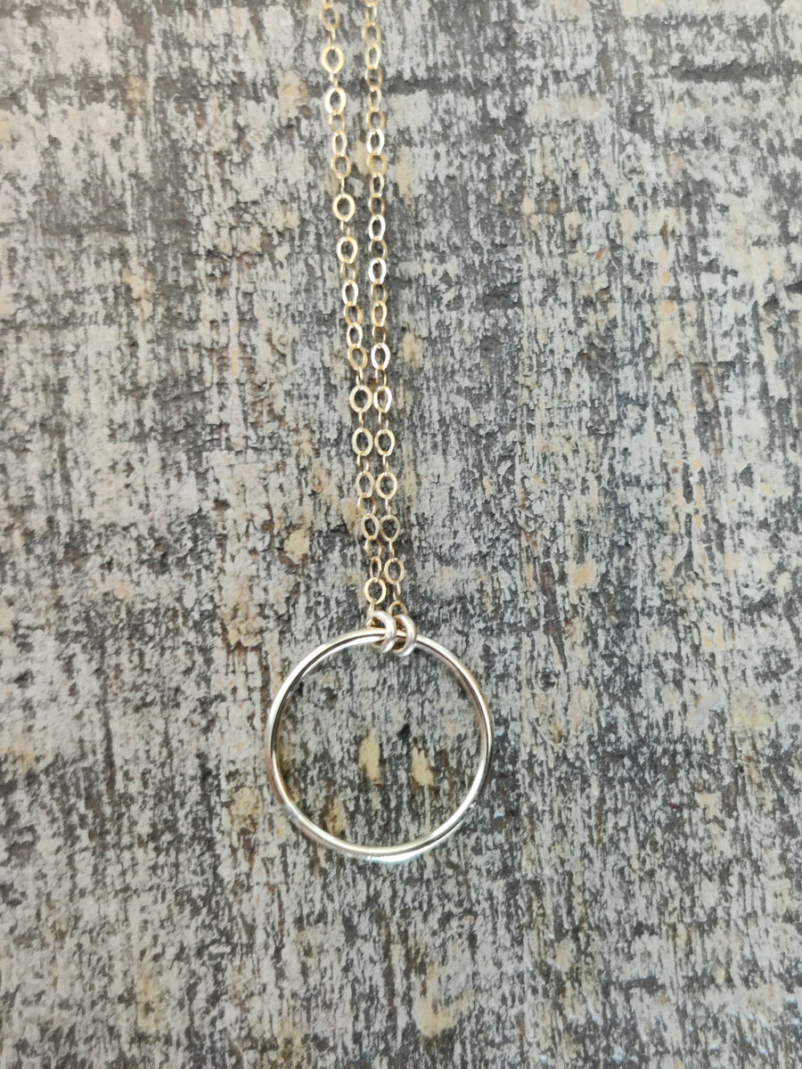 Gold circle necklace