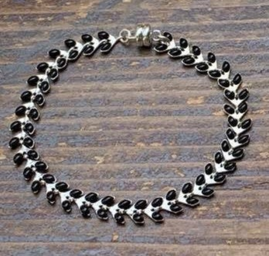 Regular Black and Silver Ivy Bracelet
