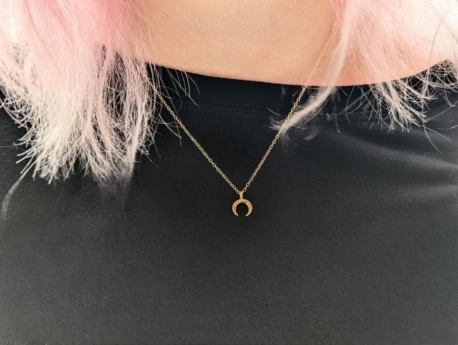 Mini Gold horn necklace