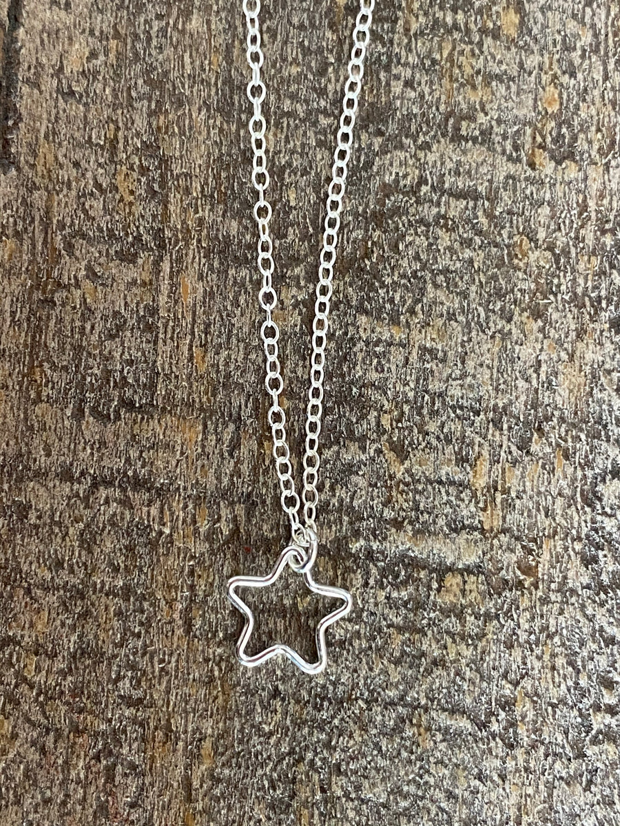 Silver Small Star Necklace