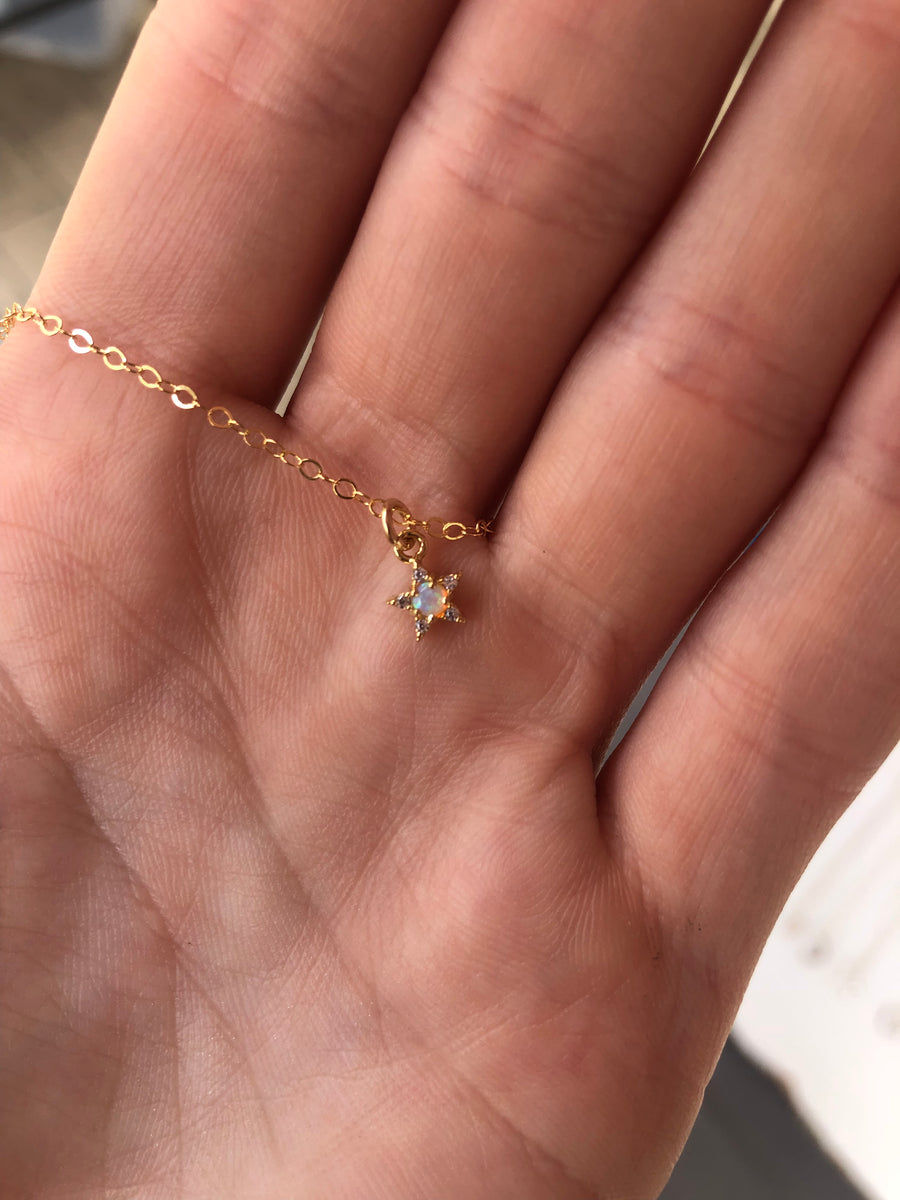 Opal star gold necklace