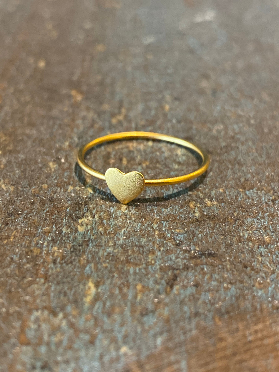 Gold heart ring size 6