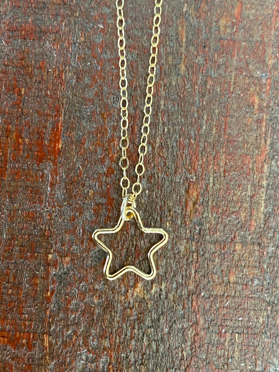 Gold small Star Necklace